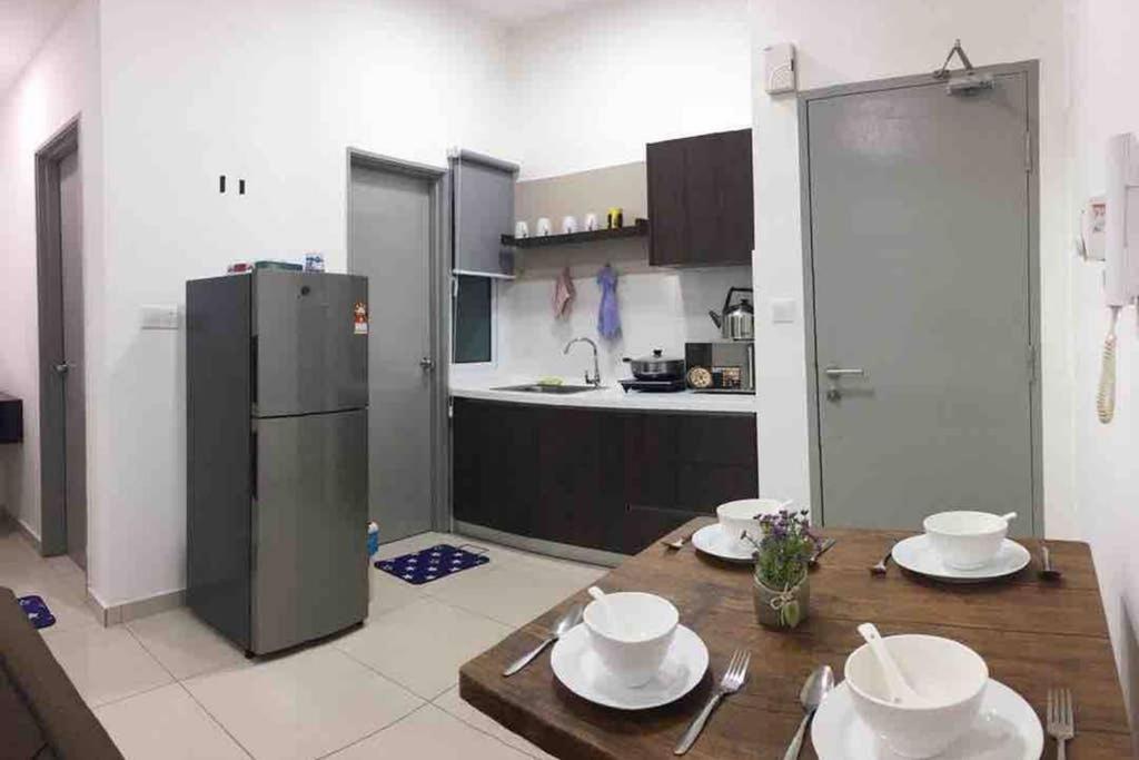 盛婷民宿a S&Thomez 2Bedrooms Mesamall Wifi Klia Usim Miu Inti Nu Nilai Exterior photo