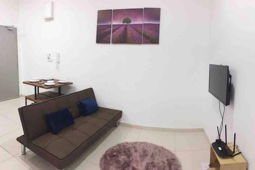 盛婷民宿a S&Thomez 2Bedrooms Mesamall Wifi Klia Usim Miu Inti Nu Nilai Exterior photo