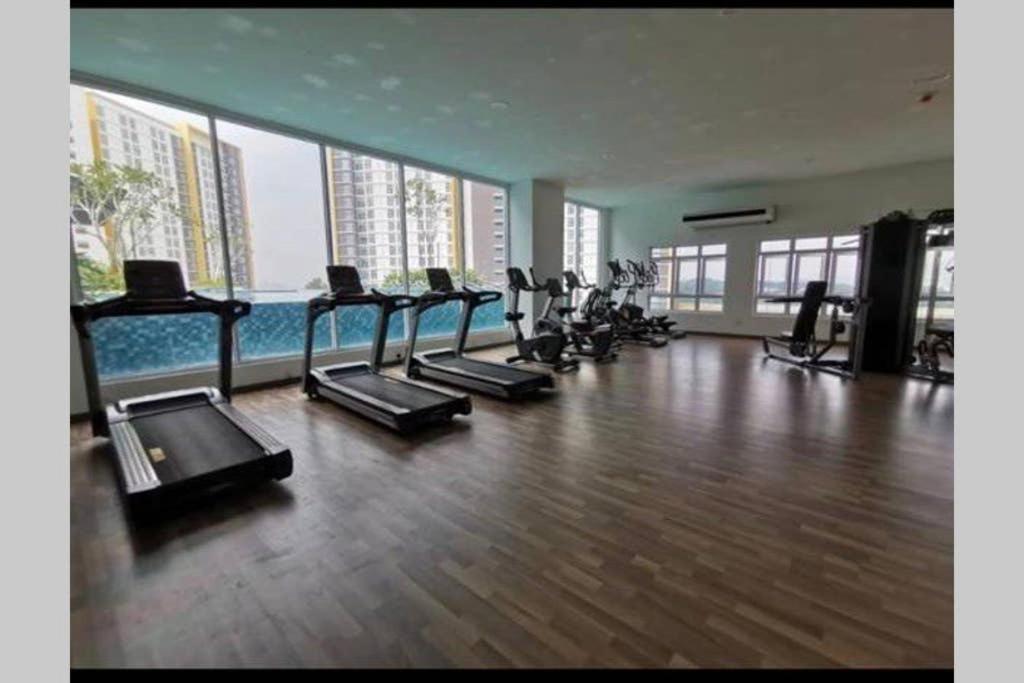 盛婷民宿a S&Thomez 2Bedrooms Mesamall Wifi Klia Usim Miu Inti Nu Nilai Exterior photo