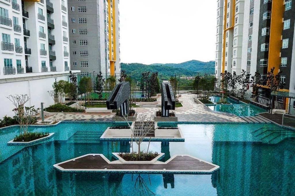 盛婷民宿a S&Thomez 2Bedrooms Mesamall Wifi Klia Usim Miu Inti Nu Nilai Exterior photo