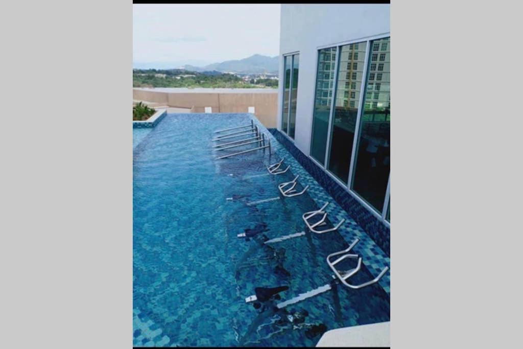 盛婷民宿a S&Thomez 2Bedrooms Mesamall Wifi Klia Usim Miu Inti Nu Nilai Exterior photo