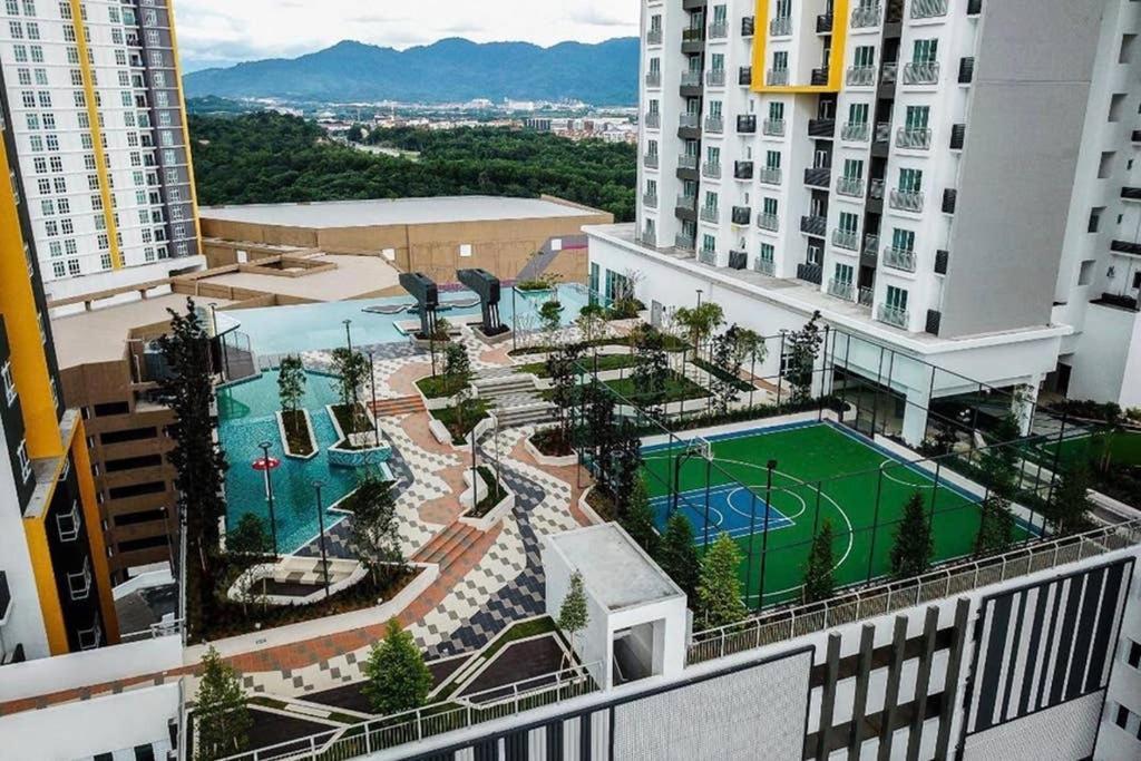 盛婷民宿a S&Thomez 2Bedrooms Mesamall Wifi Klia Usim Miu Inti Nu Nilai Exterior photo