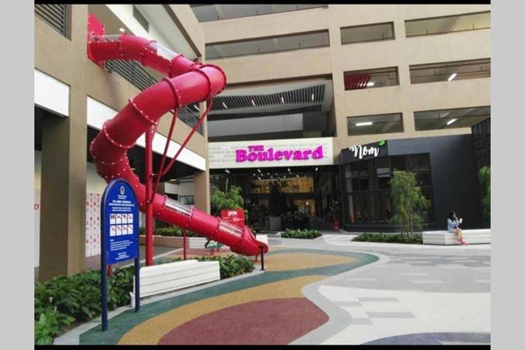 盛婷民宿a S&Thomez 2Bedrooms Mesamall Wifi Klia Usim Miu Inti Nu Nilai Exterior photo